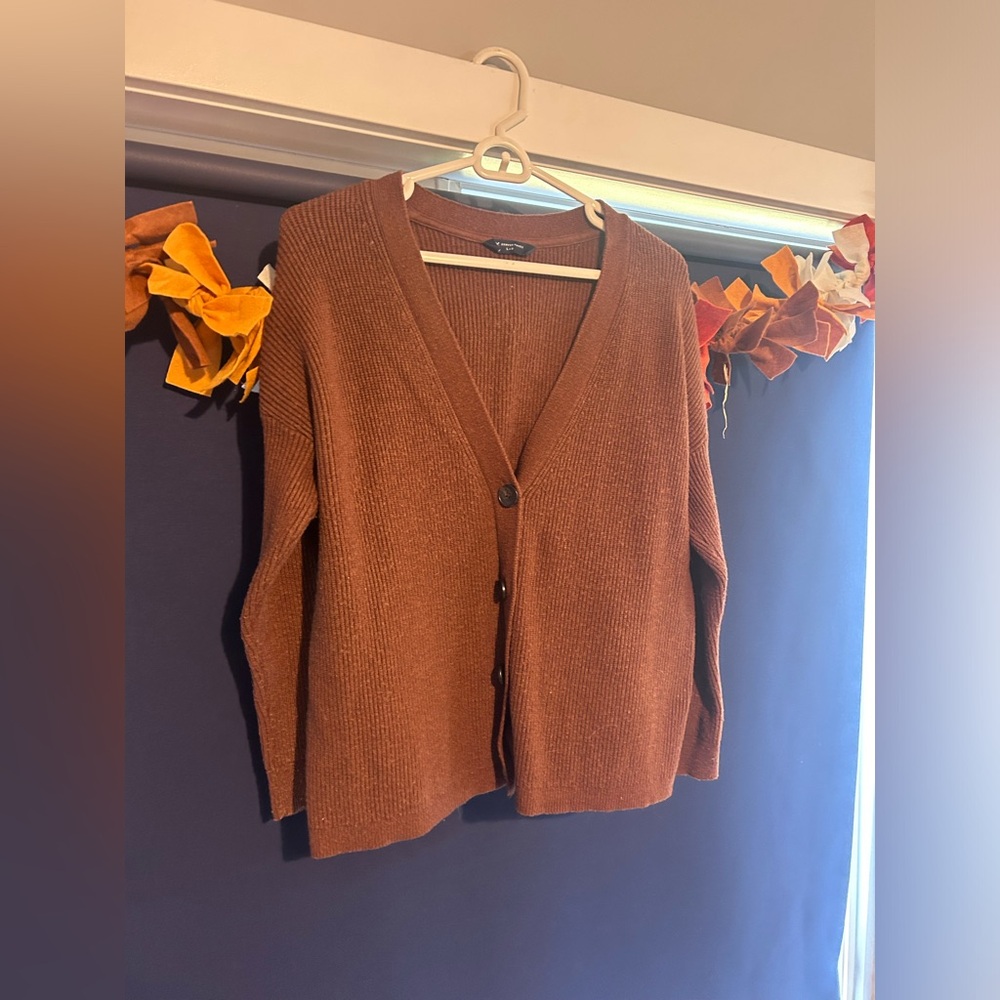 DENVER HAYES button up cardigan L